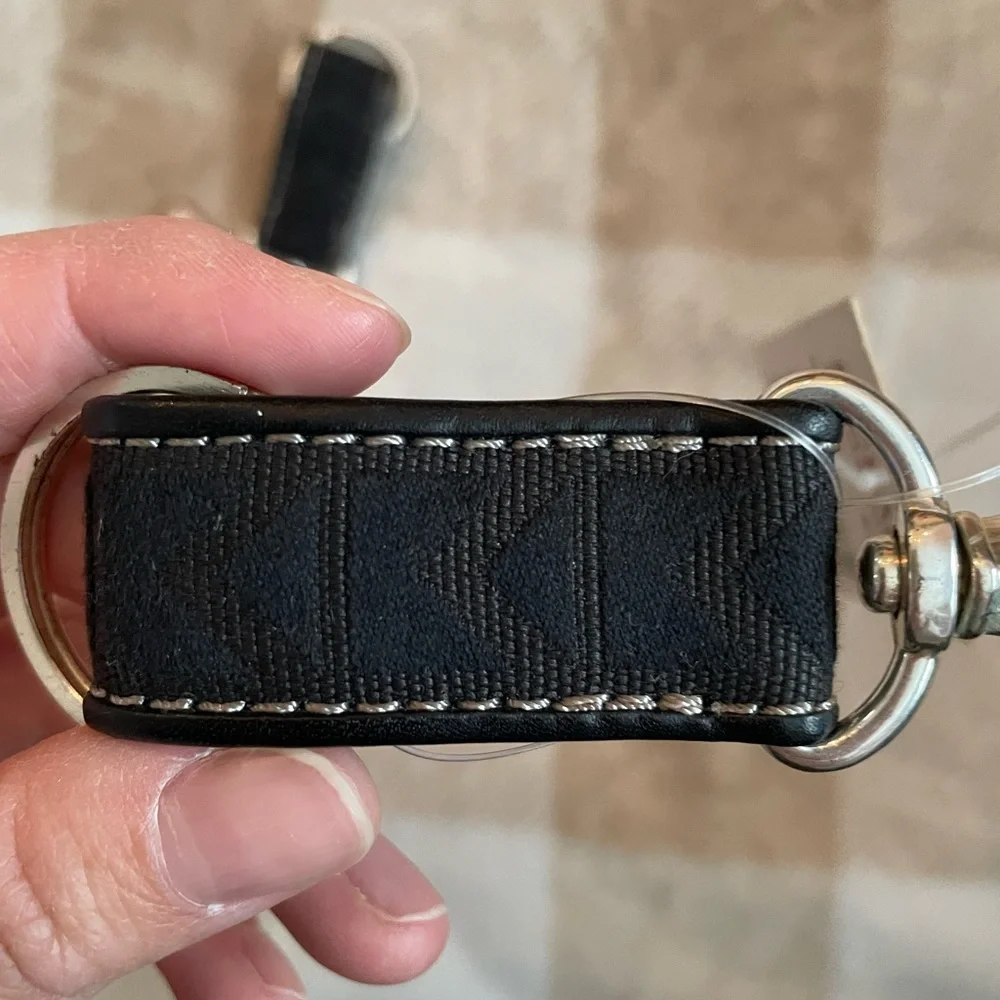 Michael Kors Black and Silver Key Holder - Picture 8 of 9